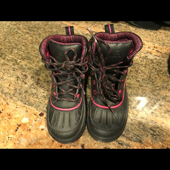 nike snow boots girls